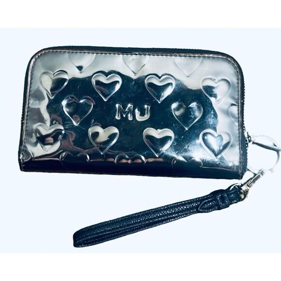 Marc Jacob’s Mirrored Wallet - Picture 1 of 6